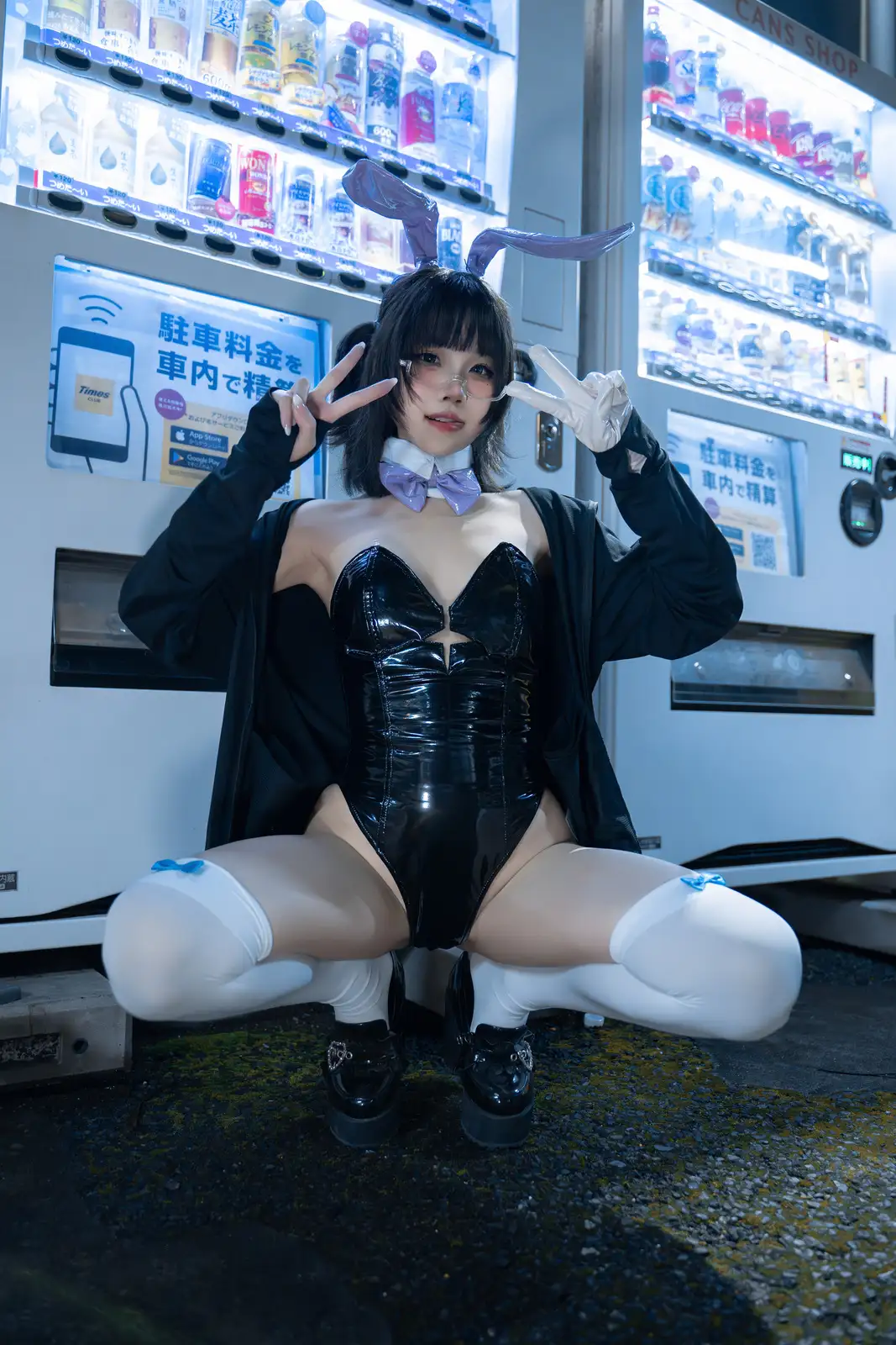 Nagi Shimizu (清水凪) Bunny Cosplay in Tokyo Night