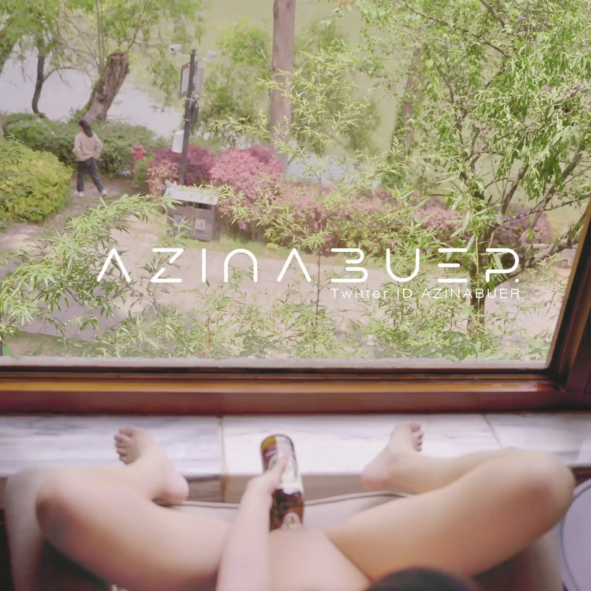 Azinabuer Outdoor Exhibitionist