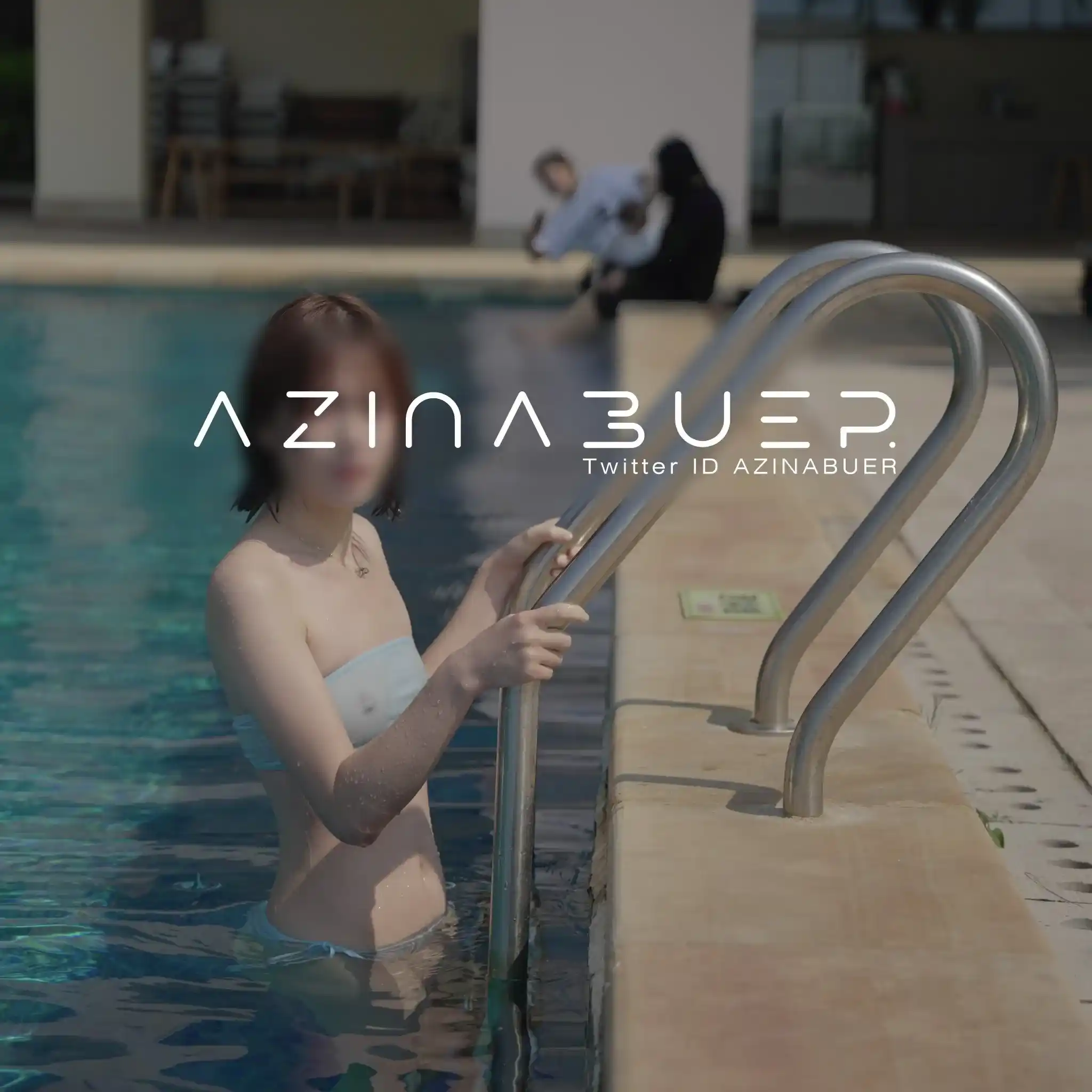 Azinabuer Outdoor Exhibitionist