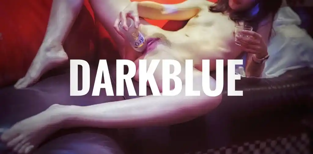 Azinabuer Outdoor Exhibitionist