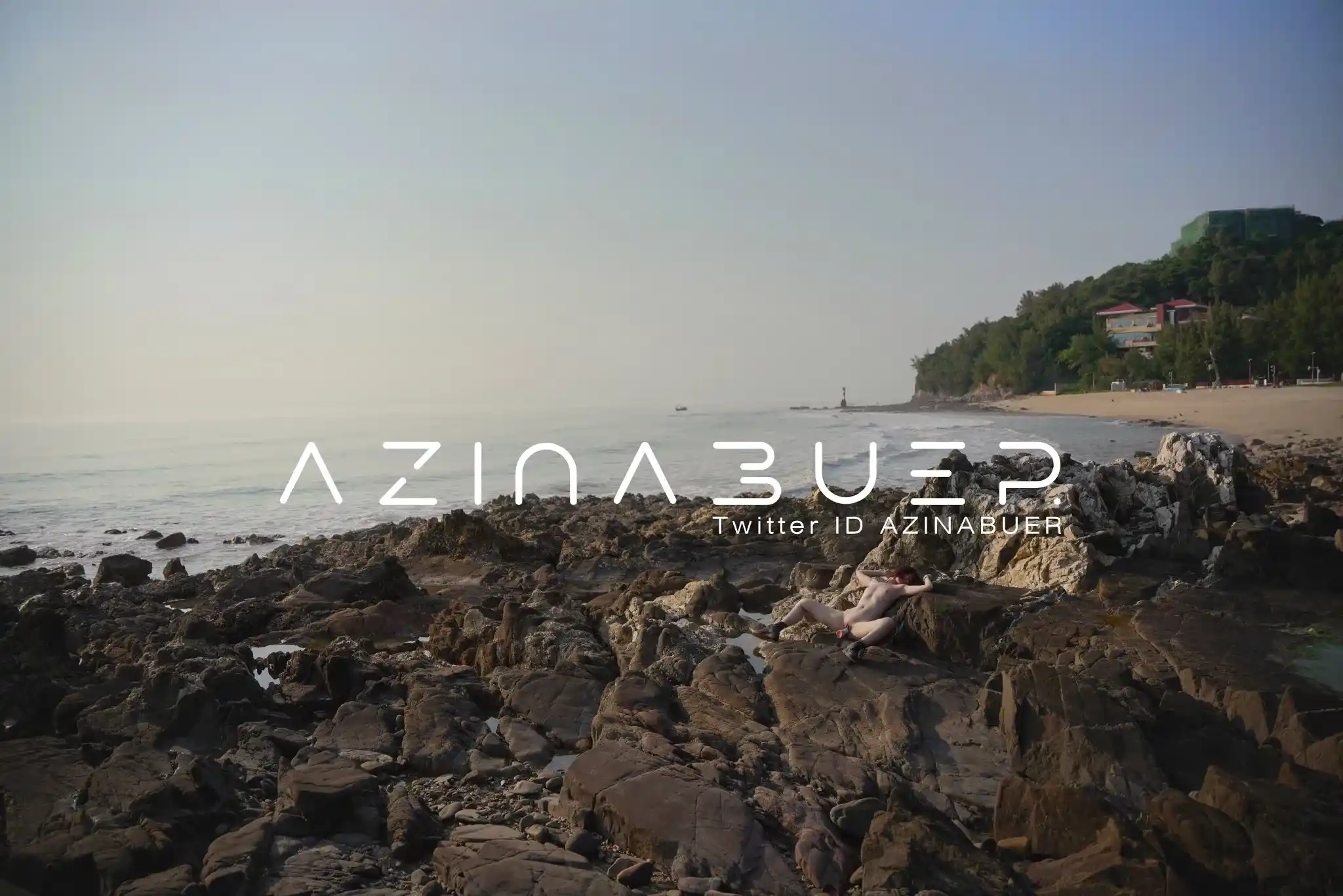 Azinabuer Outdoor Exhibitionist