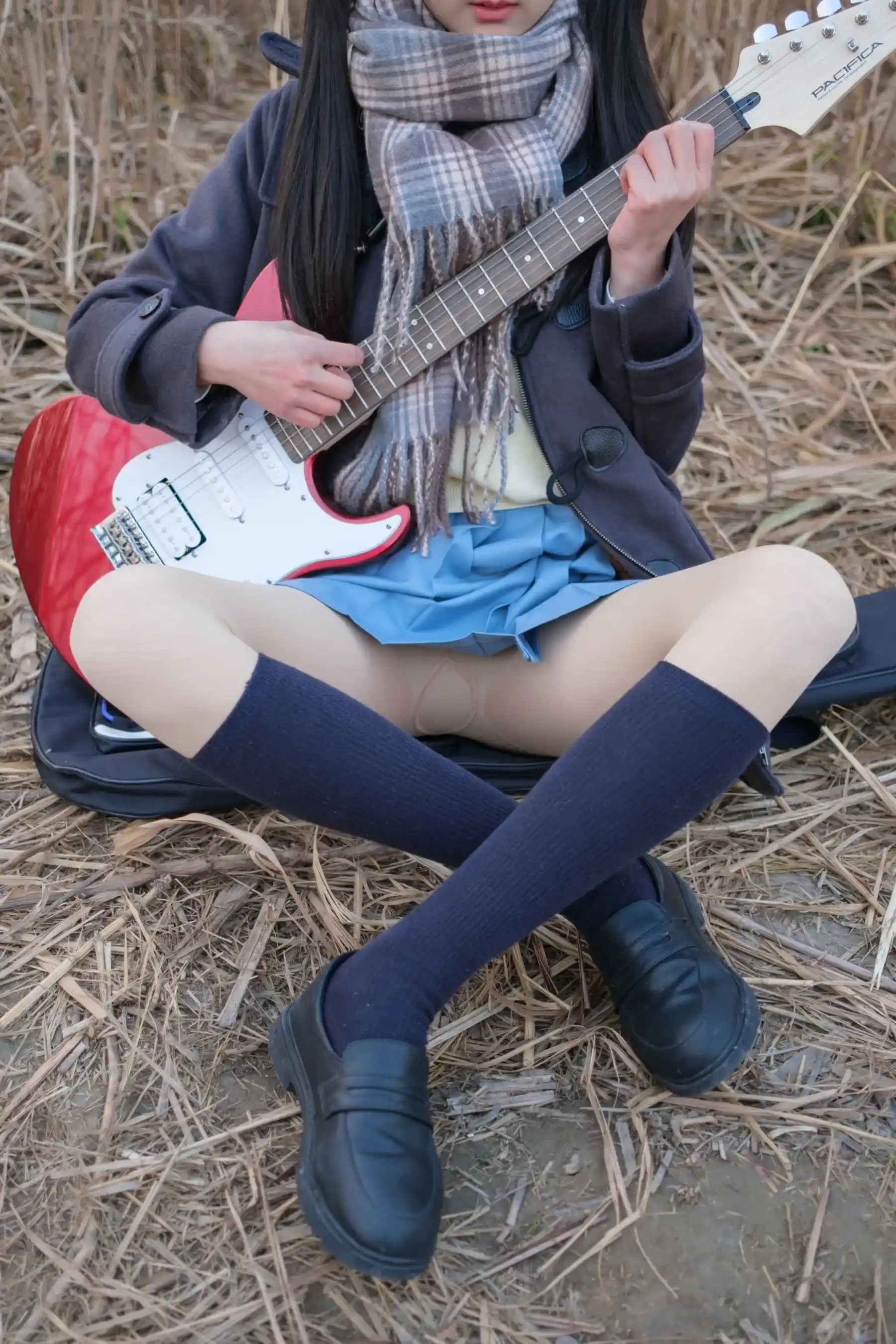 Akanishi Yeye Chixi Yeye Guitar Girl