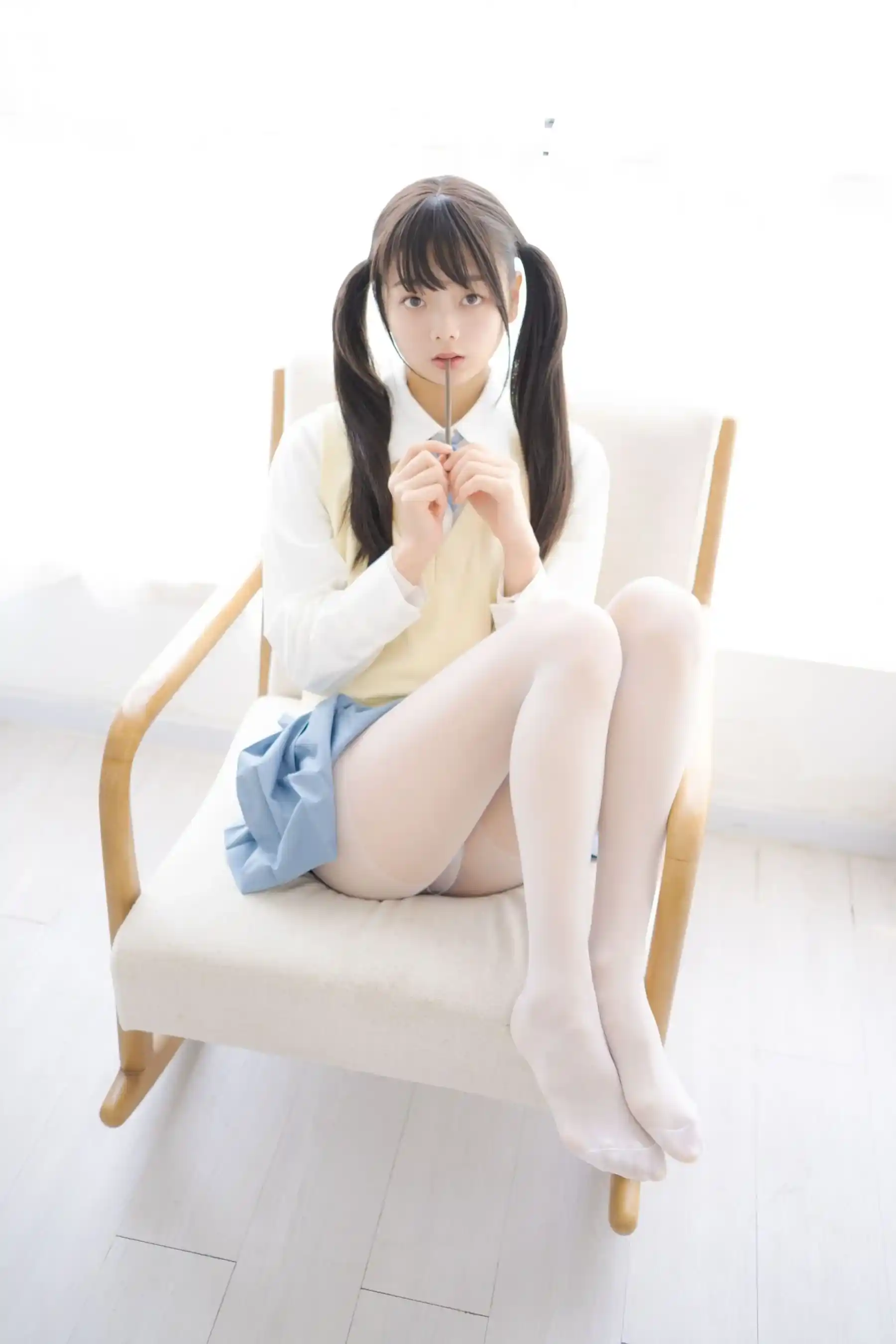 Akanishi Yeye Chixi Yeye Guitar Girl