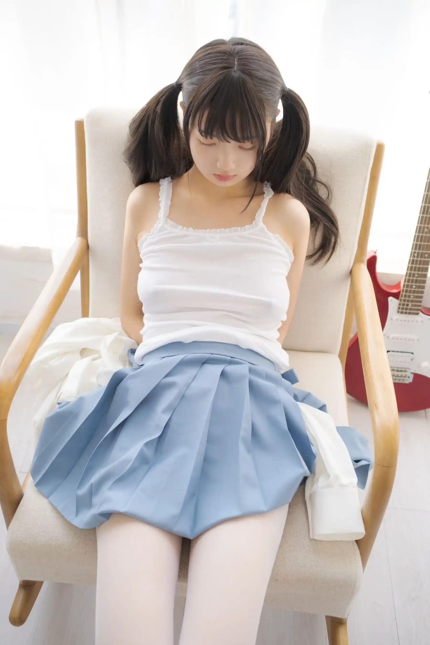 Akanishi Yeye Chixi Yeye Guitar Girl