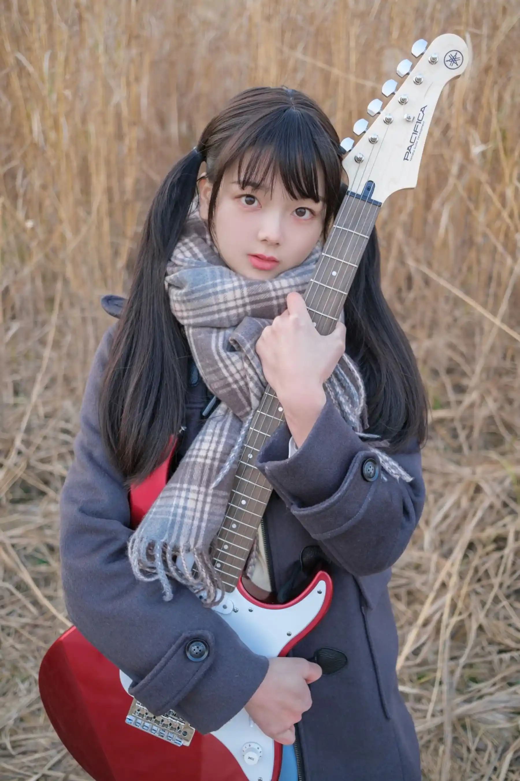 Akanishi Yeye Chixi Yeye Guitar Girl