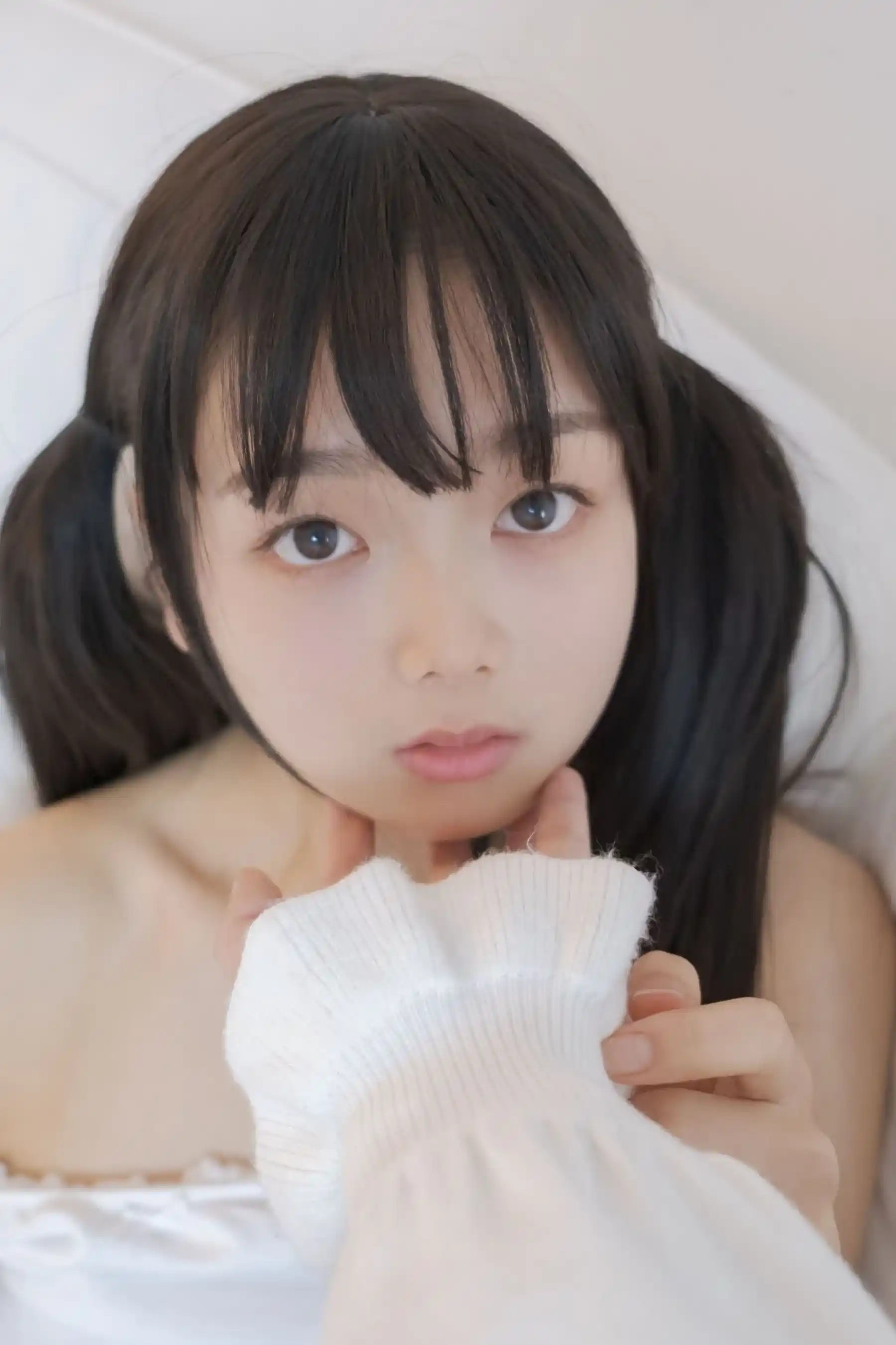 Akanishi Yeye Chixi Yeye Guitar Girl