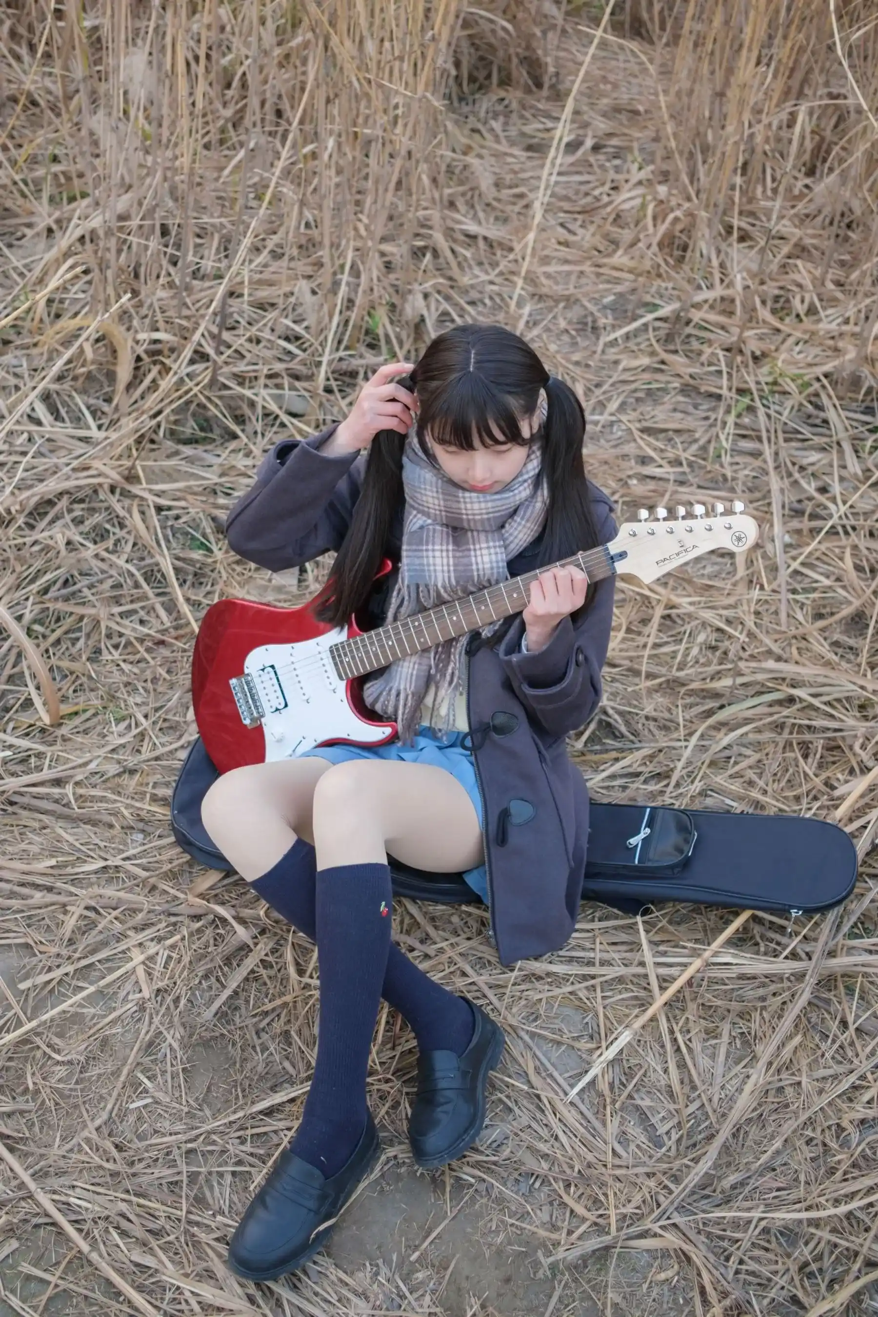 Akanishi Yeye Chixi Yeye Guitar Girl