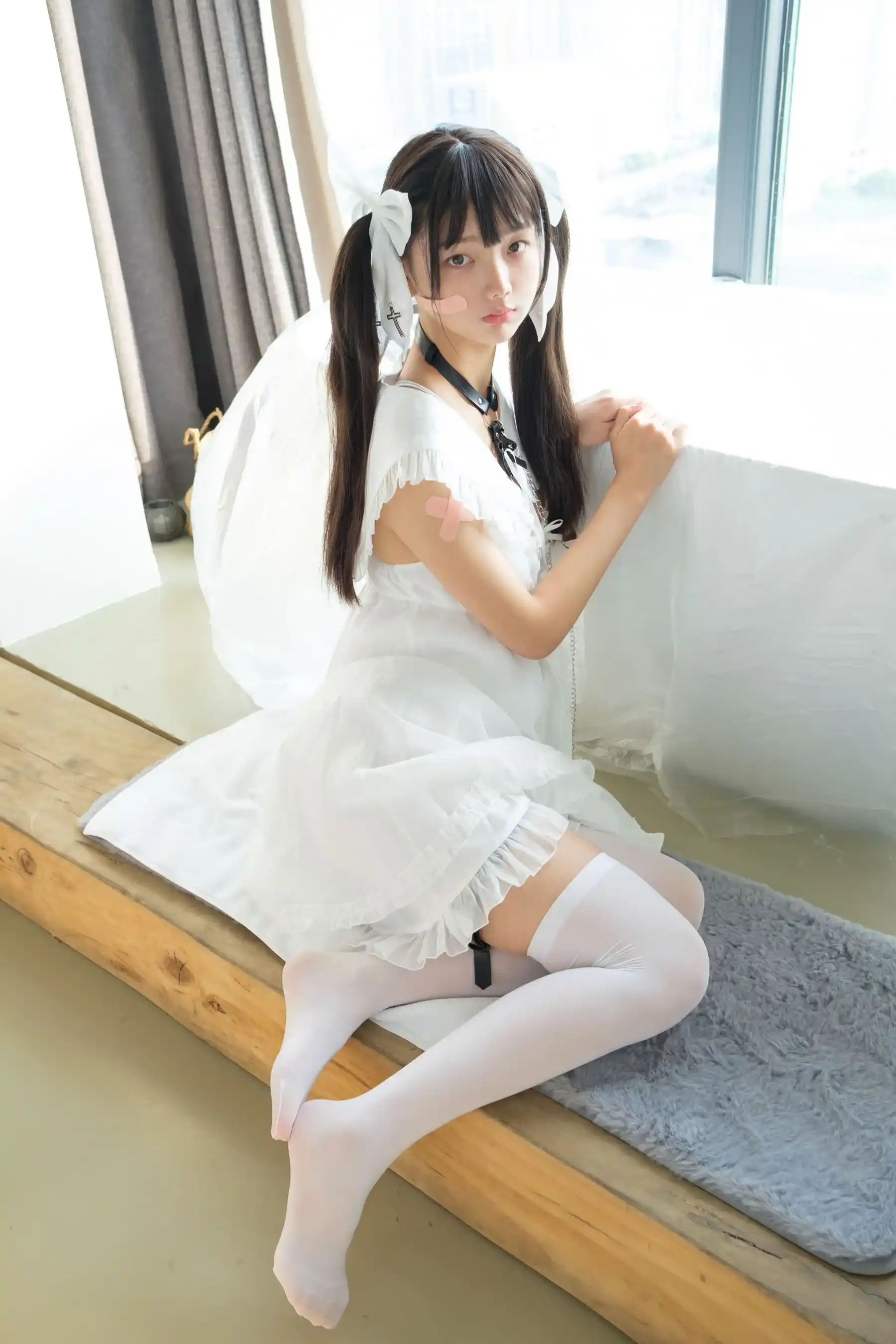 Akanishi Yeye Chixi Yeye Hatsune Miku Cute Girl With Long Legs