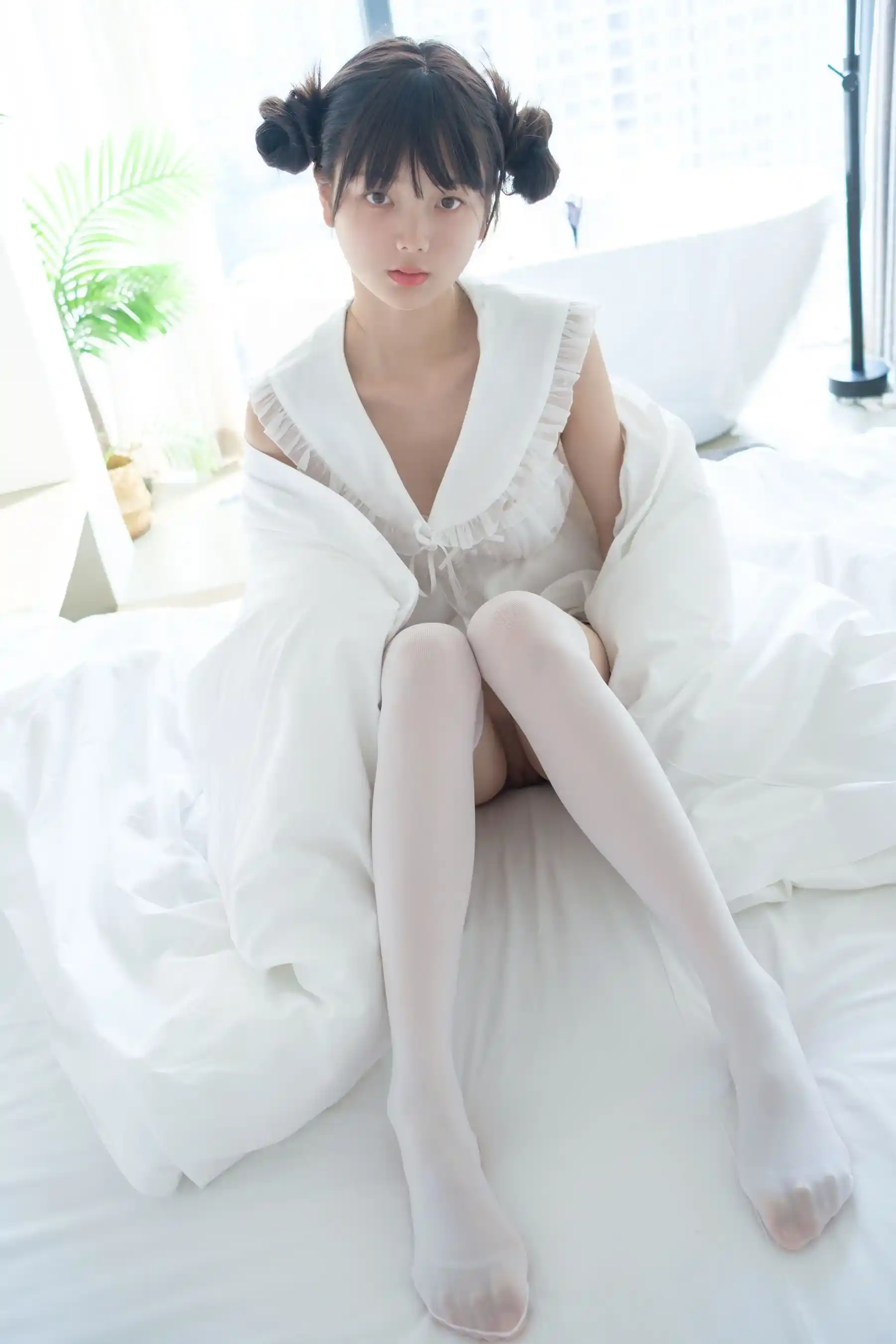 Akanishi Yeye Chixi Yeye Hatsune Miku Cute Girl With Long Legs