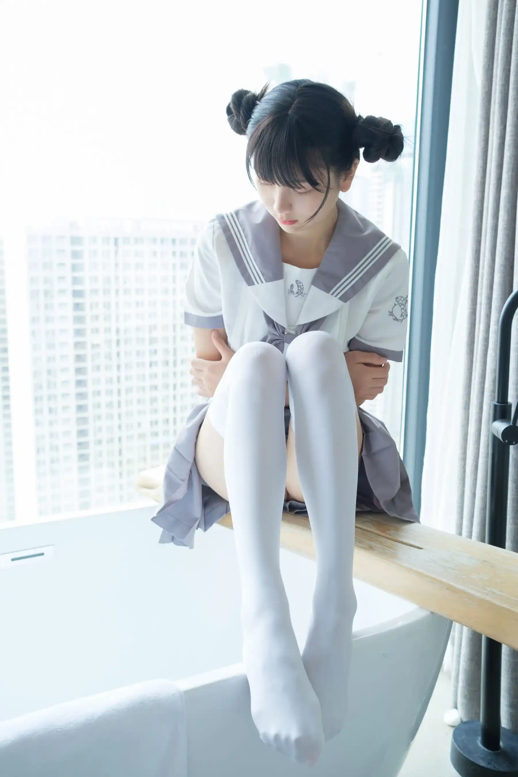 Akanishi Yeye Chixi Yeye Hatsune Miku Cute Girl With Long Legs