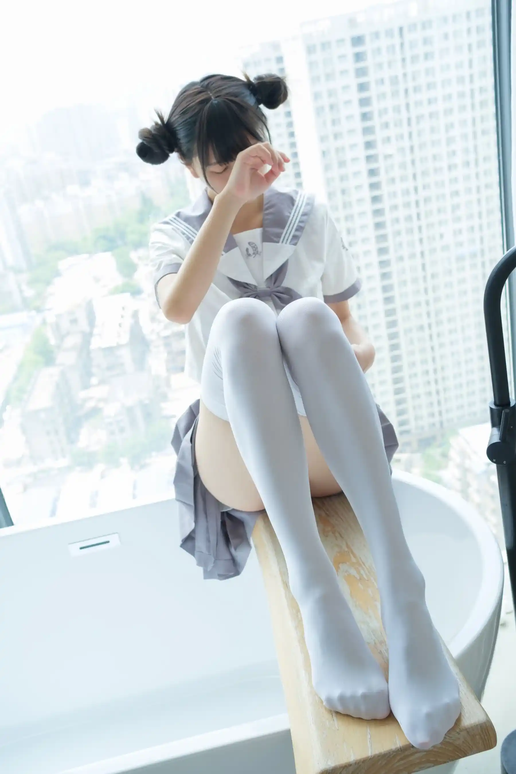 Akanishi Yeye Chixi Yeye Hatsune Miku Cute Girl With Long Legs