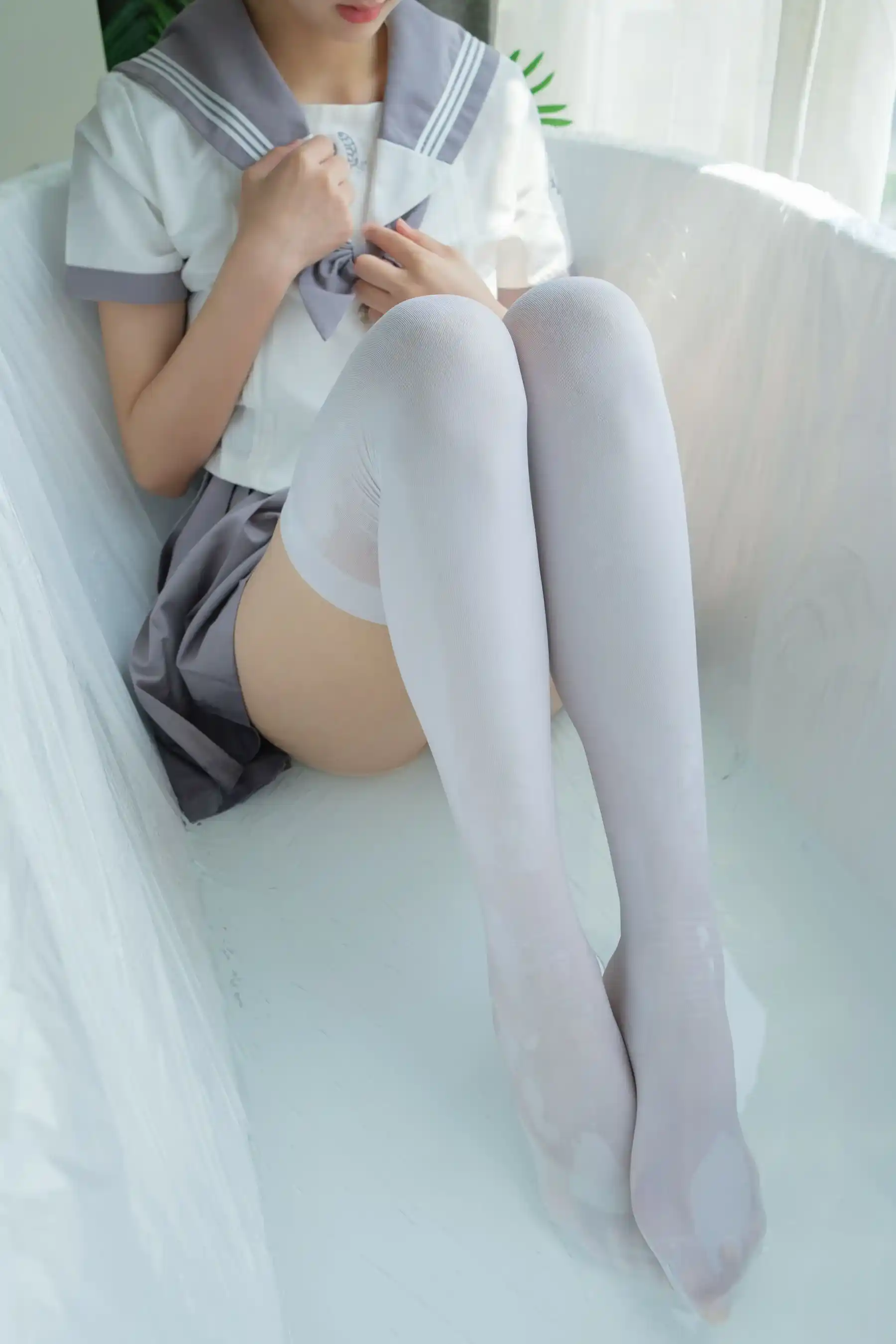 Akanishi Yeye Chixi Yeye Hatsune Miku Cute Girl With Long Legs