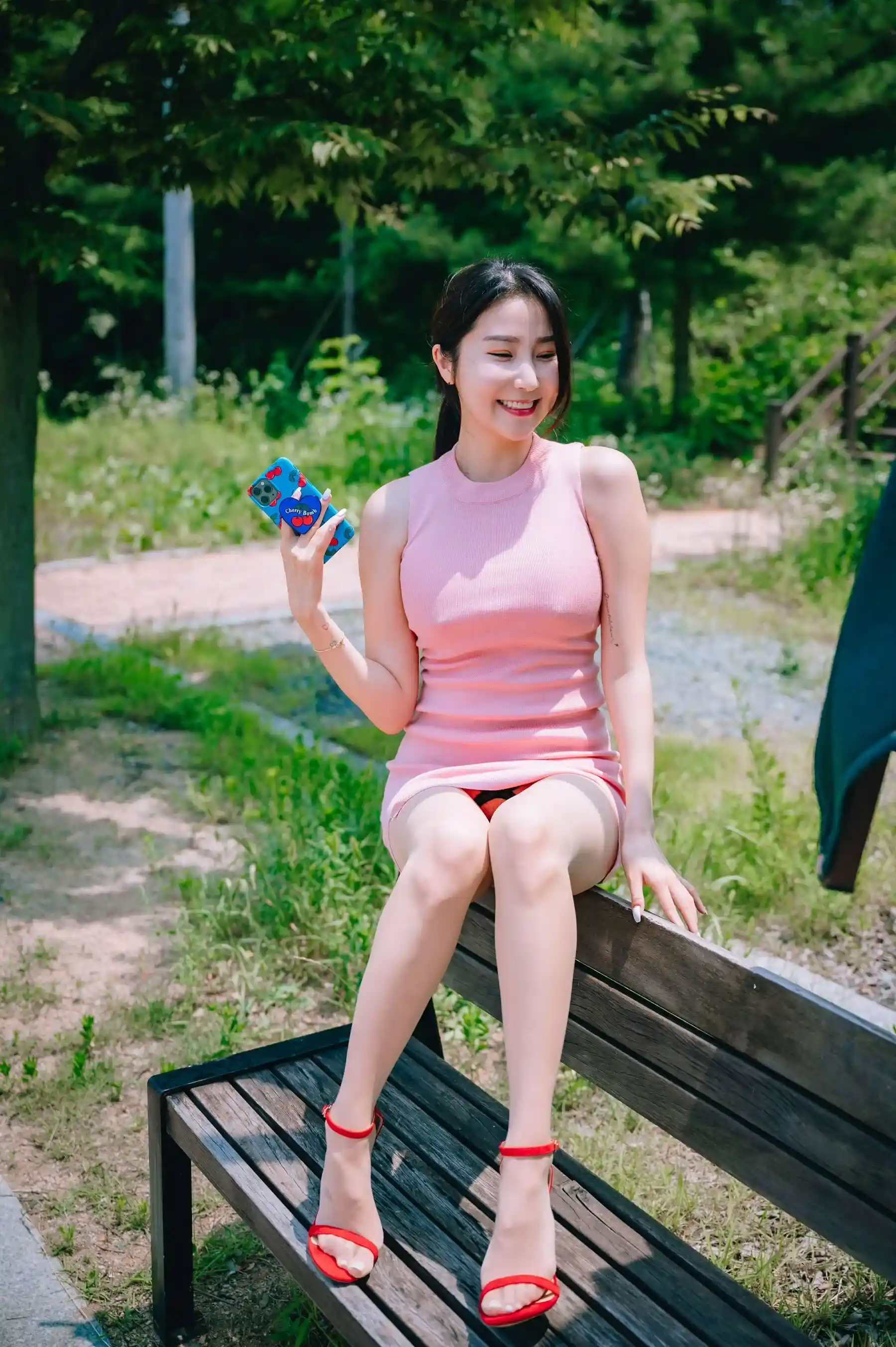 Jena Sis Exhibitionist nude photo set of a Korean model