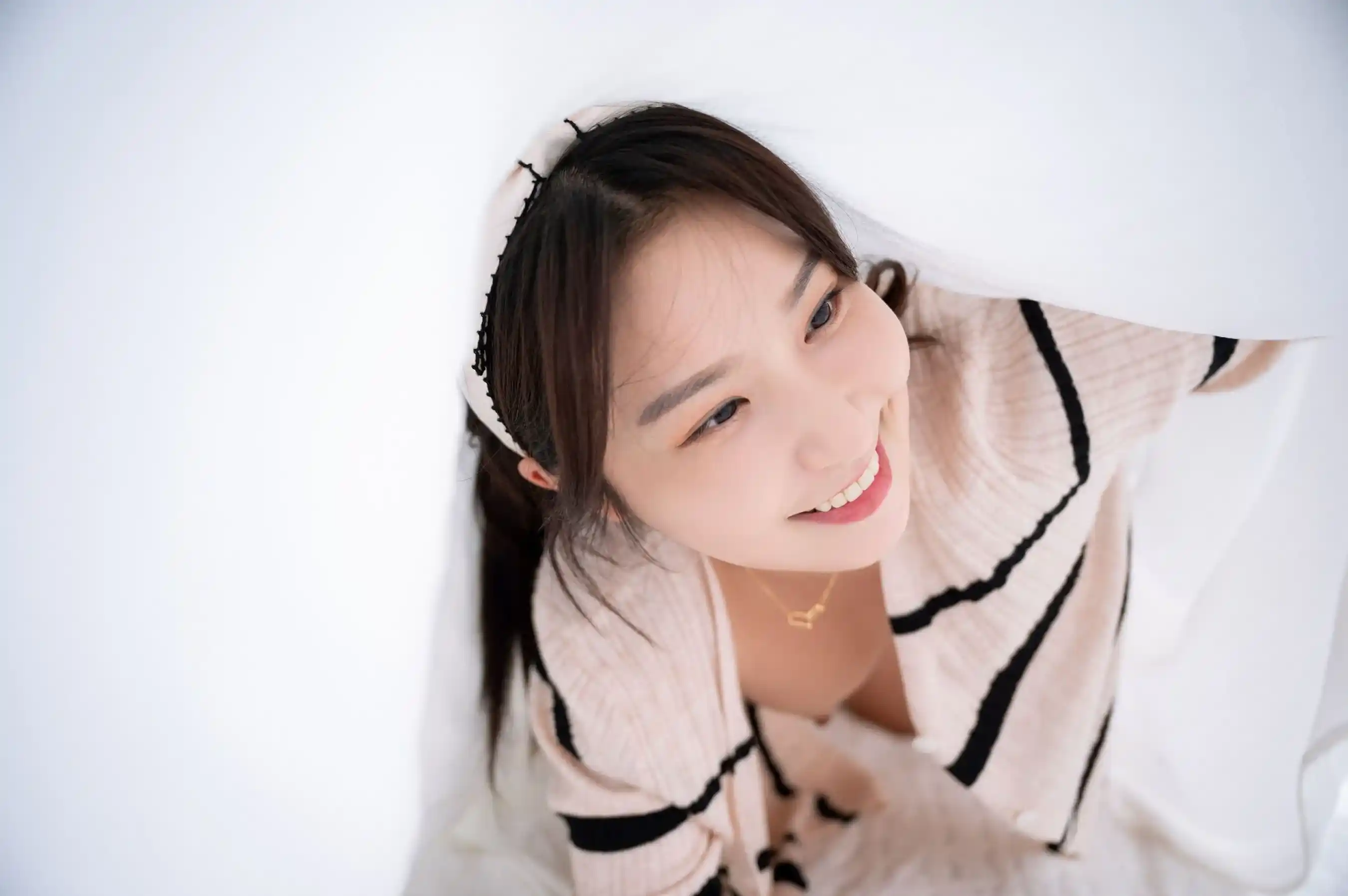 Jena Sis Naked In Bed