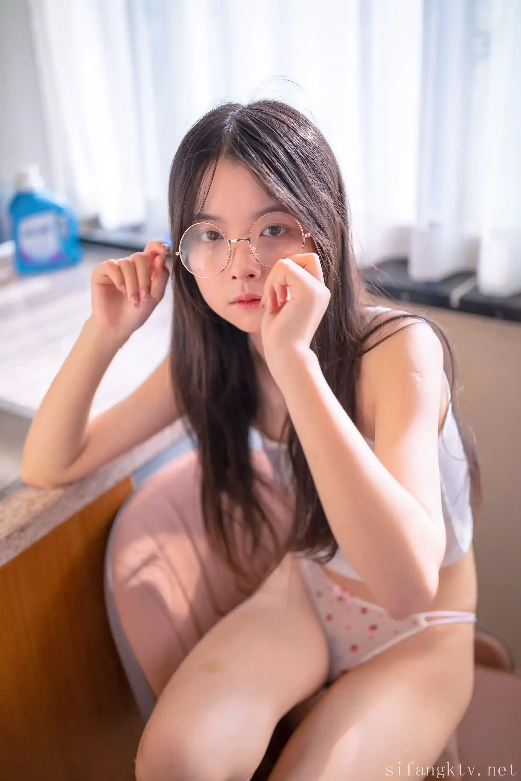 Lin Shuci Cute Bespectacled Beauty With Transparent Strawberry Patterned Panties