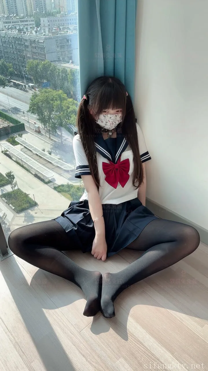 SweetRabbit Schoolgirl