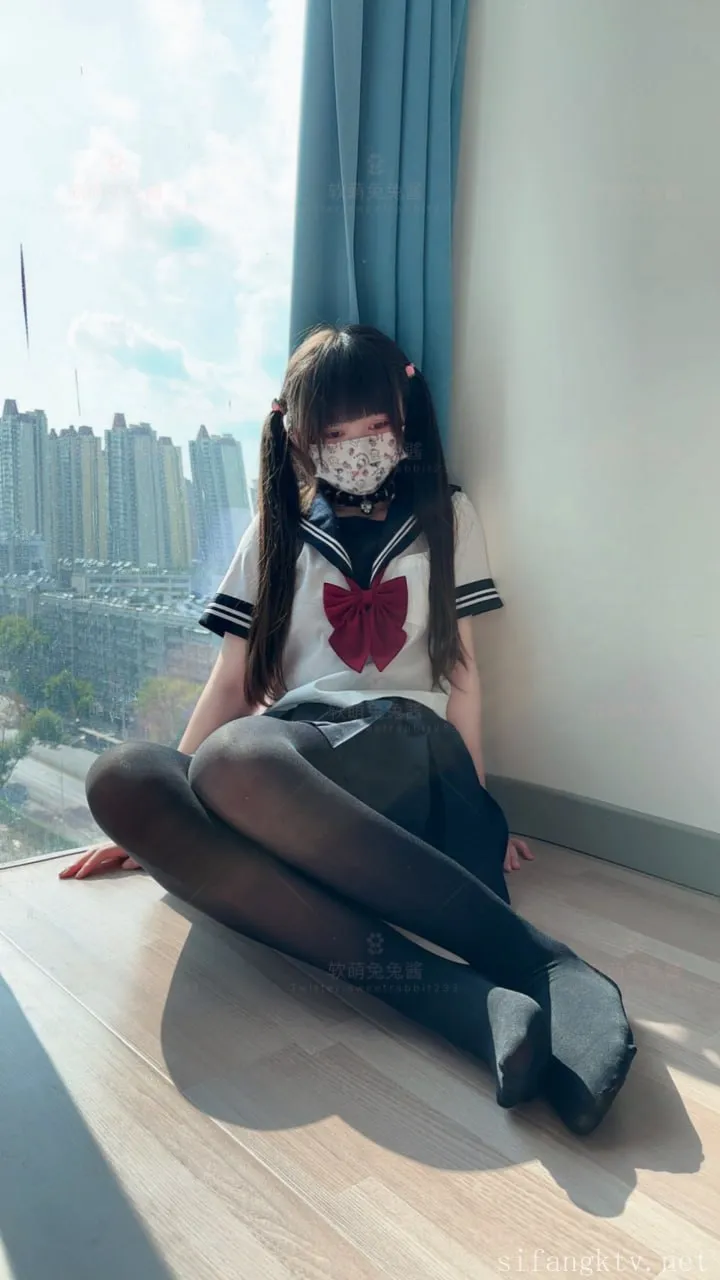 SweetRabbit Schoolgirl