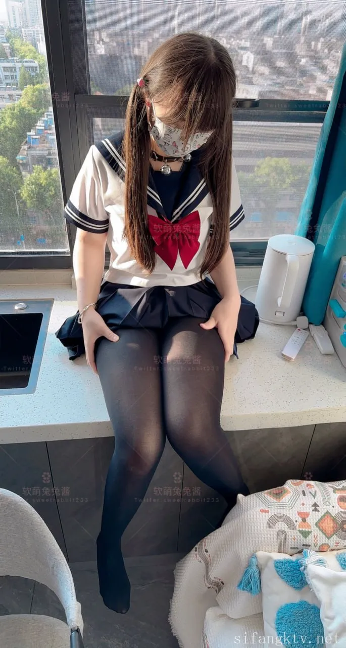 SweetRabbit Schoolgirl