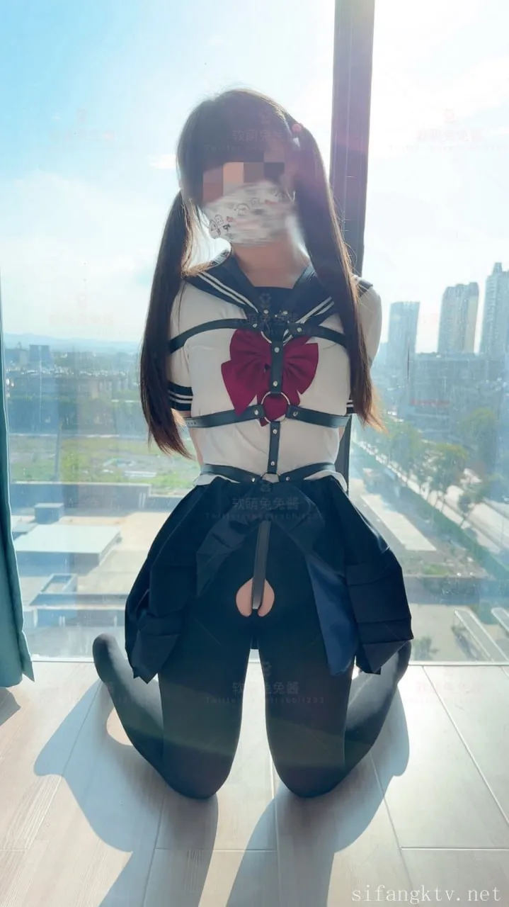 SweetRabbit Schoolgirl