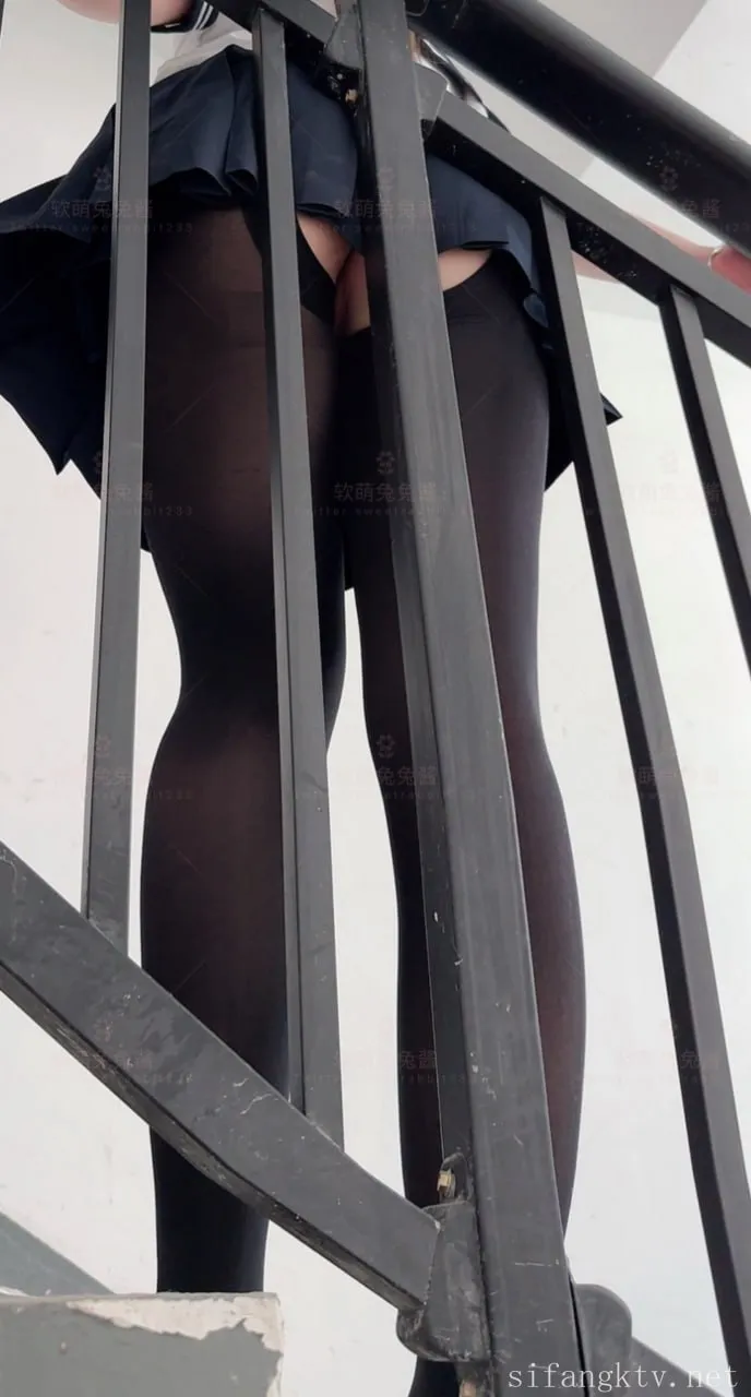 SweetRabbit Schoolgirl