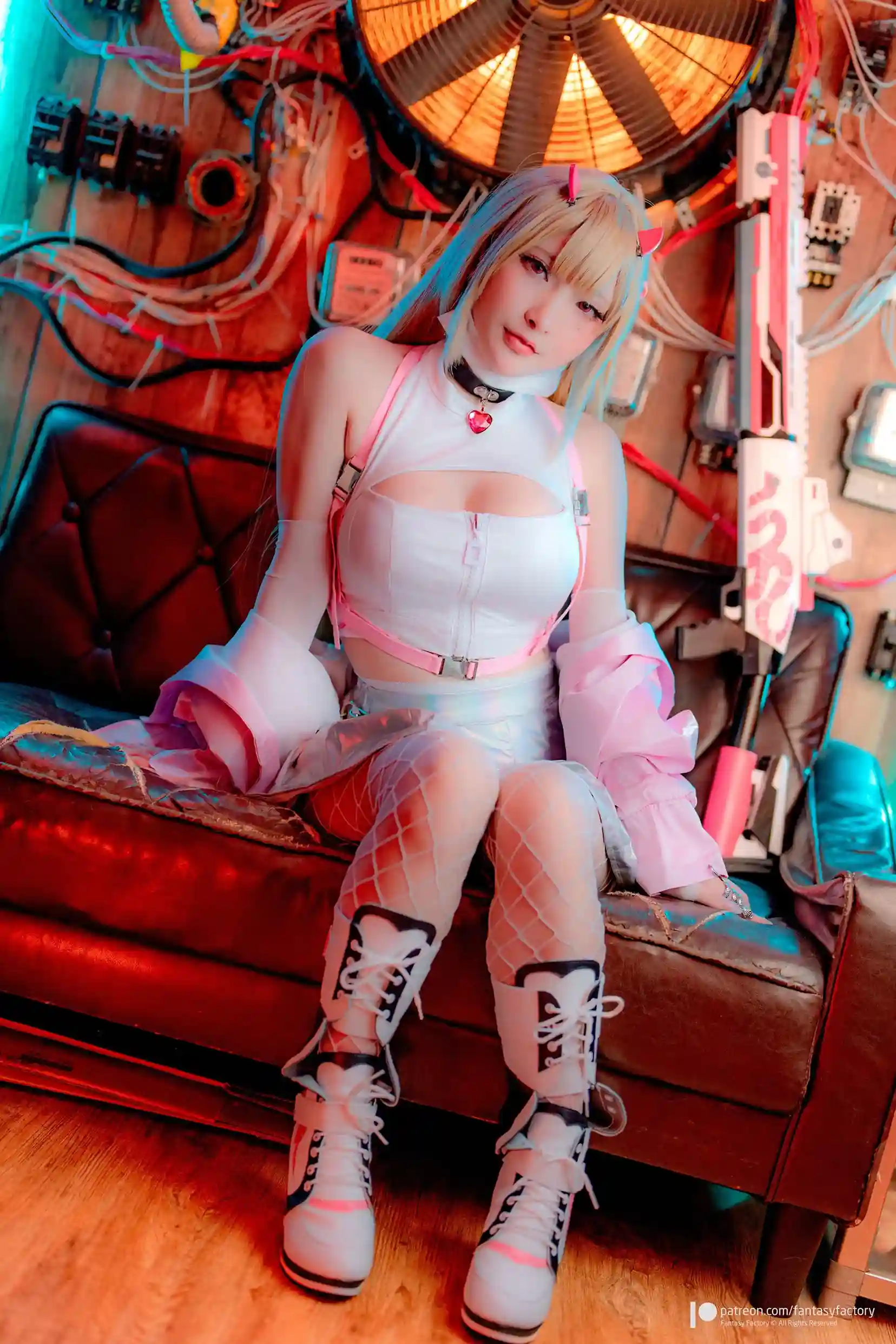 Fantasy Factory Xiao Ding Cosplay Viper Nikke