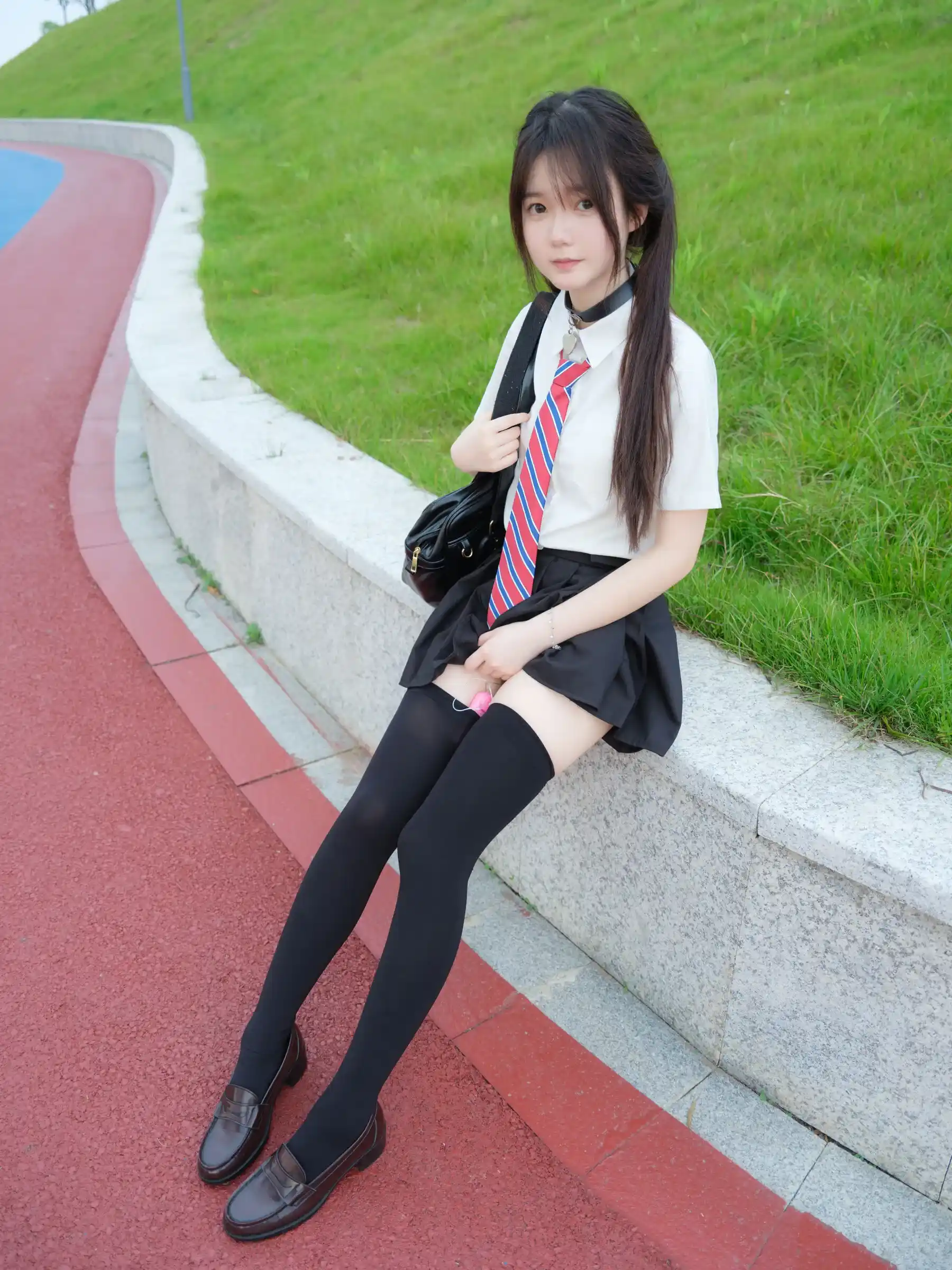 Xiao En Black Silk JK Schoolgirl