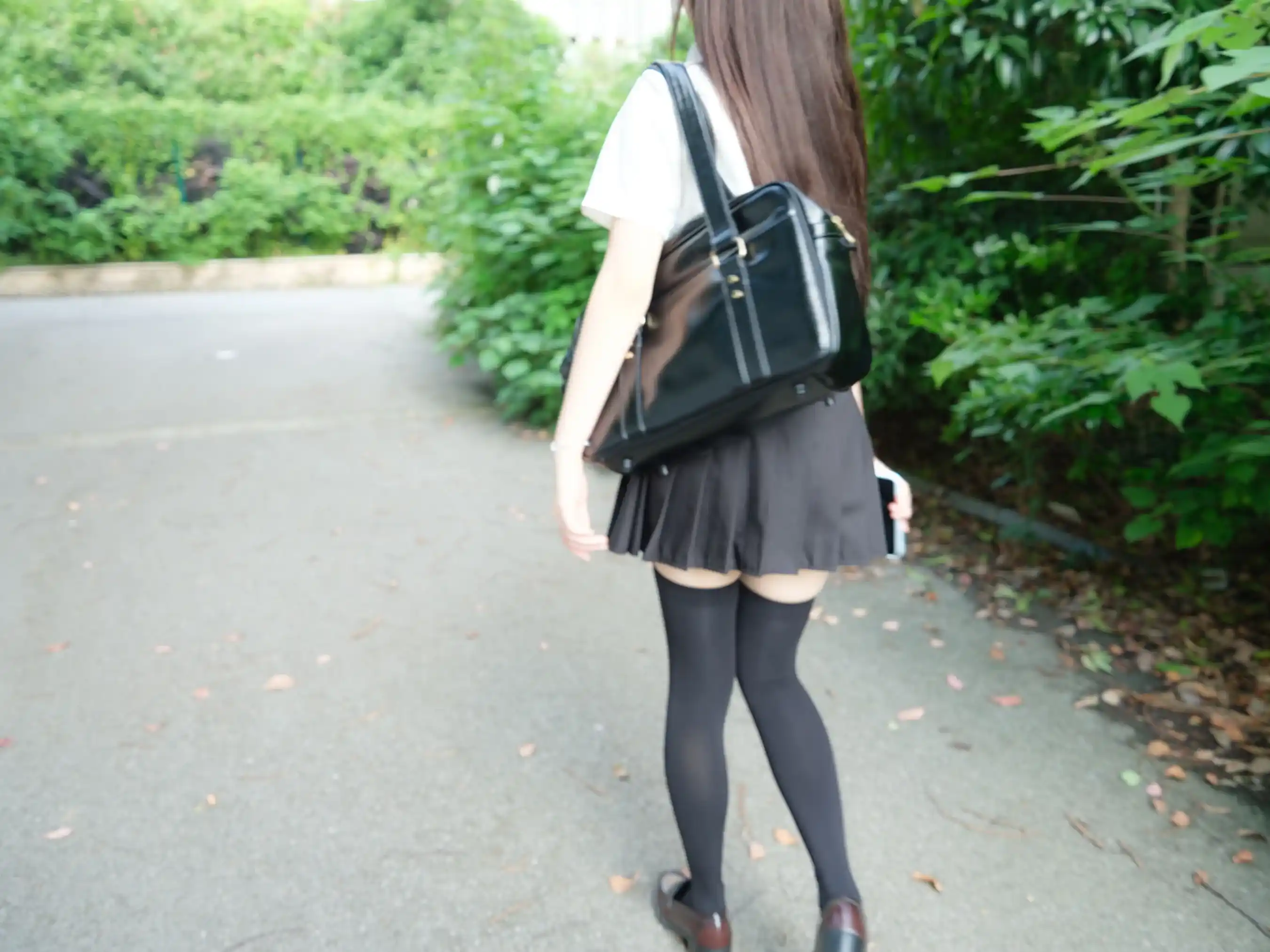 Xiao En Black Silk JK Schoolgirl