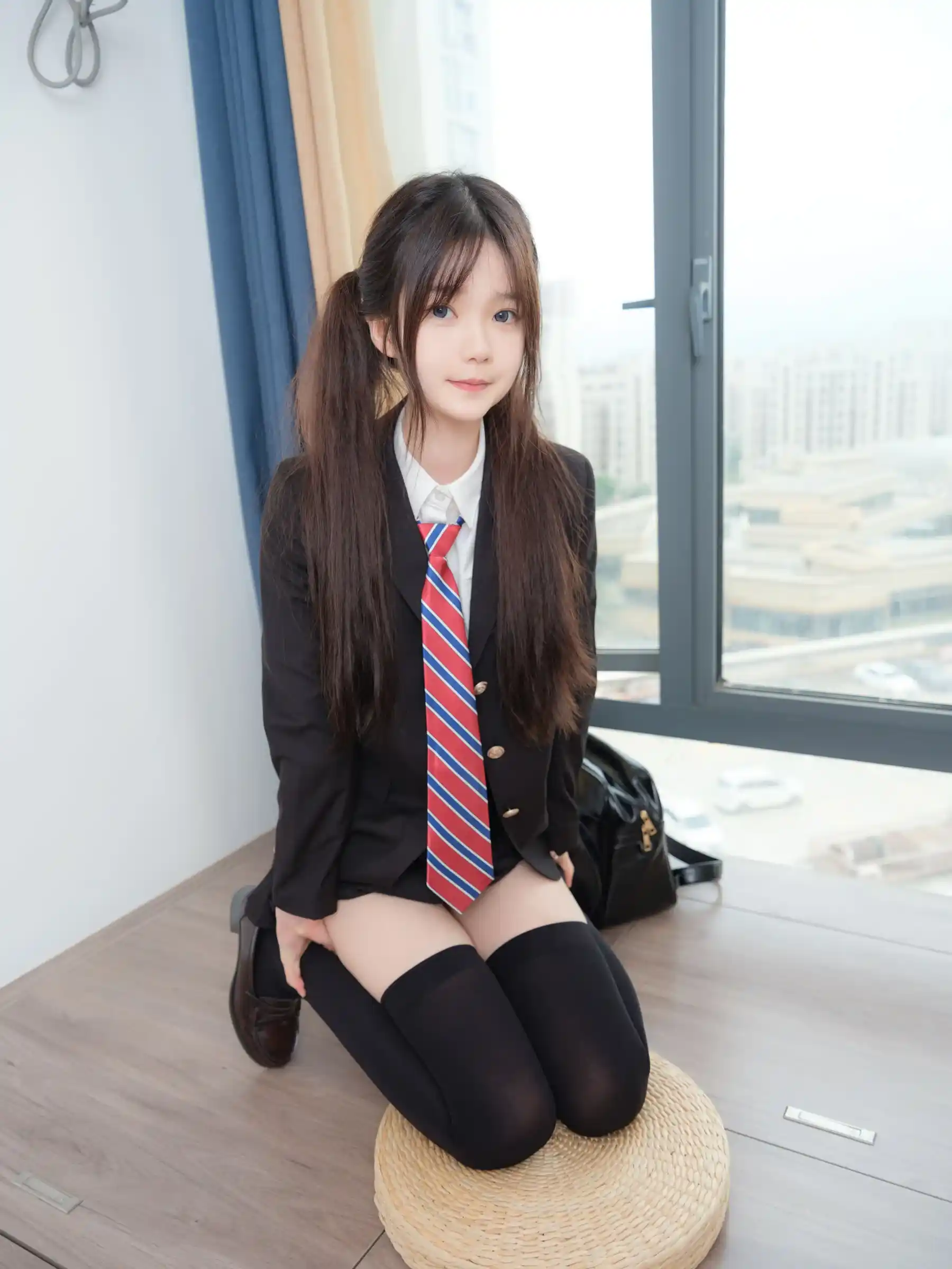 Xiao En Black Silk JK Schoolgirl